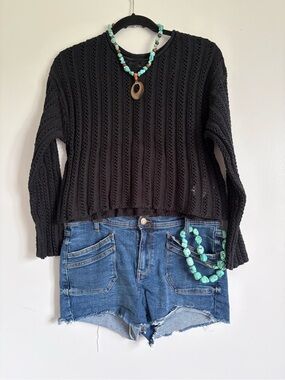 “BNNT” Black Cropped Crochet Knit Sweater, teenager approved